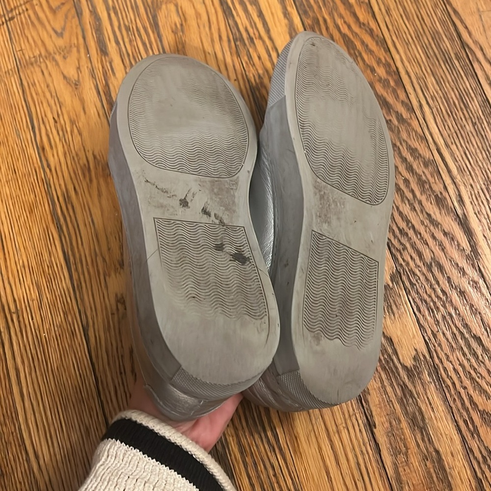 Common Projects - Picture 2 of 5